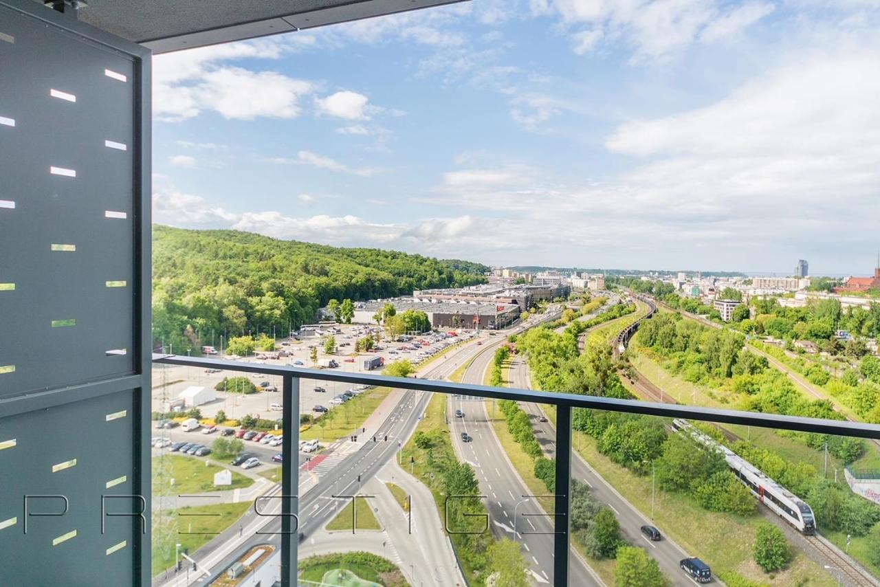 Prestige Apartments Modern Tower Gdynia Exterior photo