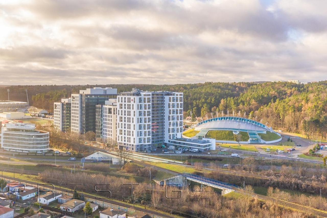 Prestige Apartments Modern Tower Gdynia Exterior photo